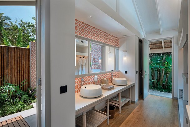 Cora Cora Maldives - Wohnbeispiel Two Bedroom Family Beach Villa (Zimmercodierungen FB1 & FB2)