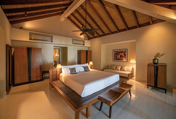 The Residence Maldives at Dhigurah - Wohnbeispiel Beach Pool Villa (Zimmercodierungen VB1 & VB2)