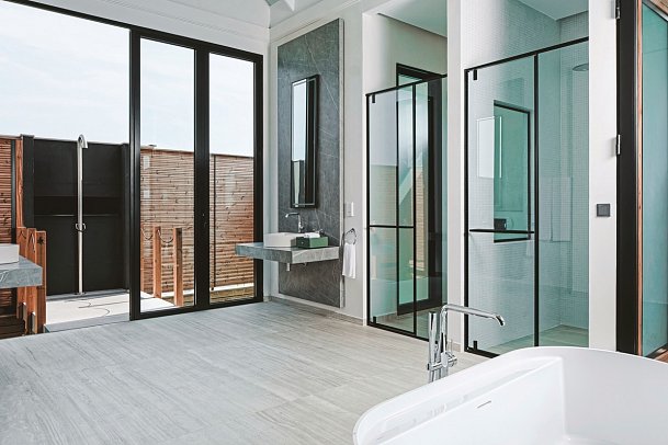 ananea Madivaru Maldives - Beispiel Bad Deluxe Water Pool Villa (Zimmercodierung VX2)