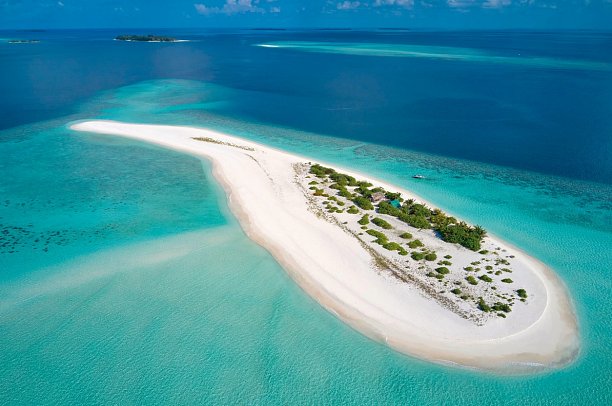 Royal Island Resort & Spa