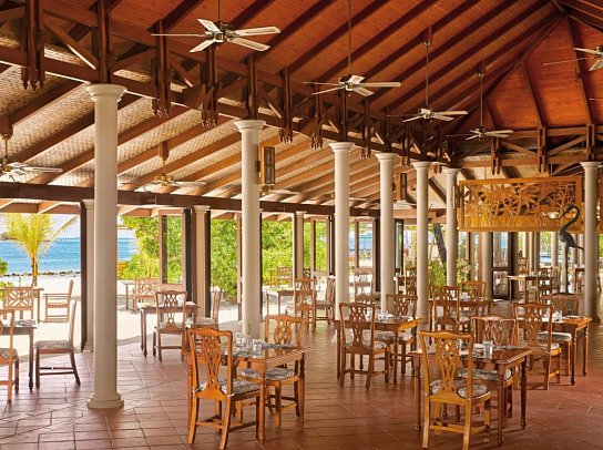 Royal Island Resort & Spa