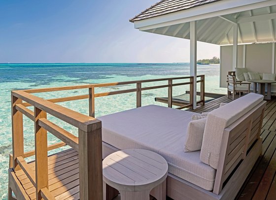 LUX* South Ari Atoll, Maldives - Beispiel Terrasse Water Villa (Zimmercodierung VX1)