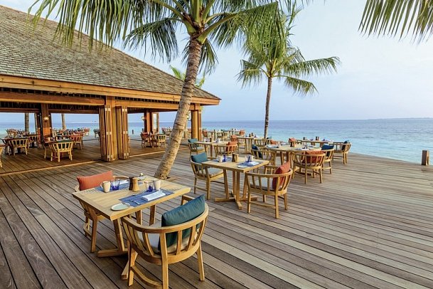 Hurawalhi Island Resort