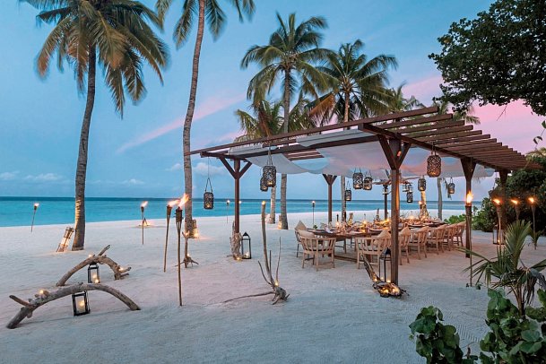 Hurawalhi Island Resort