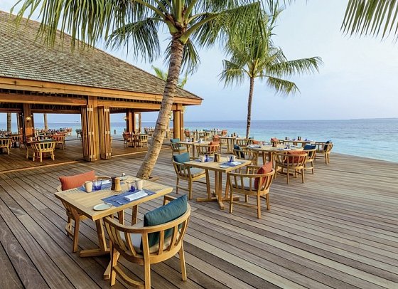 Hurawalhi Island Resort