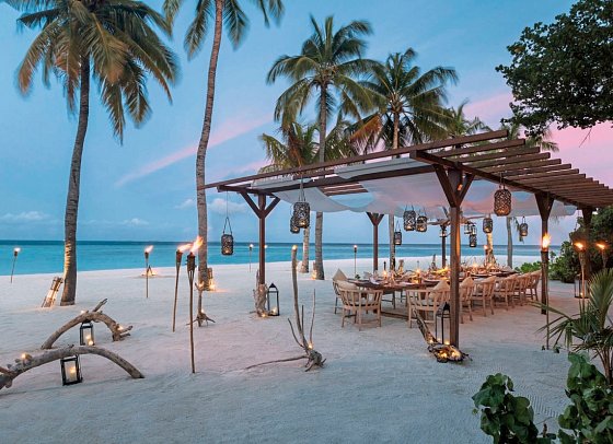 Hurawalhi Island Resort