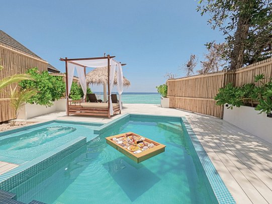Malahini Kuda Bandos - Wohnbeispiel Sunset Beach Pool Suite (Zimmercodierung WB1)