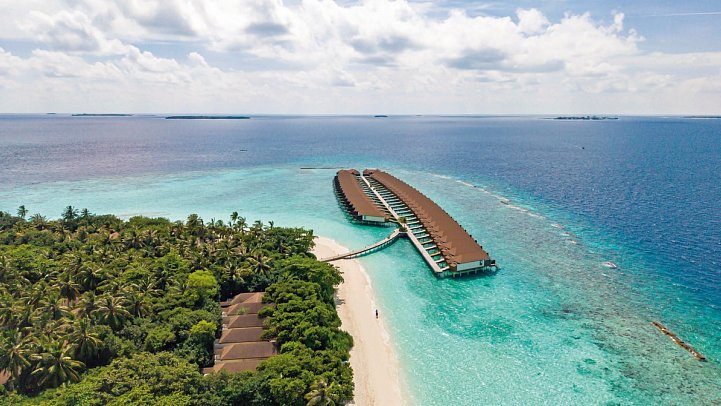 Reethi Faru Resort