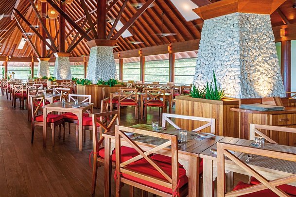 Reethi Faru Resort