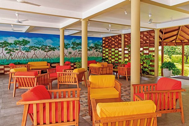 Reethi Faru Resort