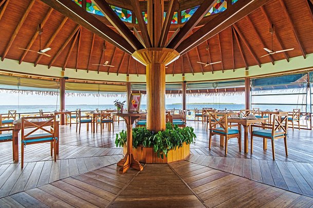 Reethi Faru Resort