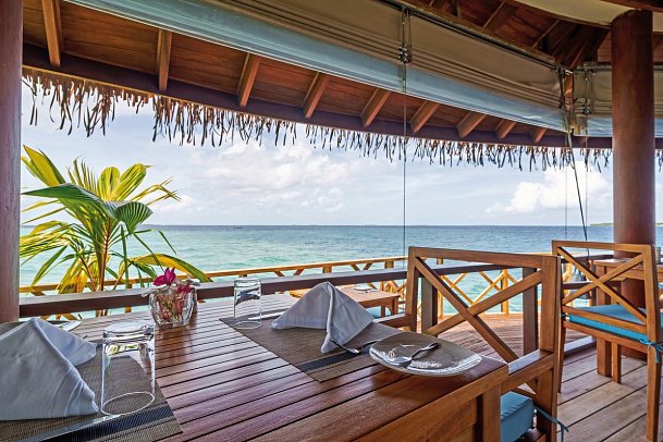 Reethi Faru Resort