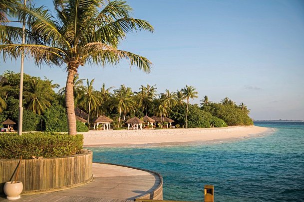 Reethi Faru Resort