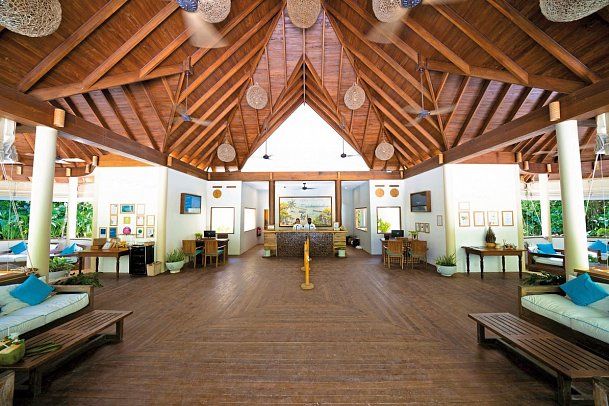 Reethi Faru Resort