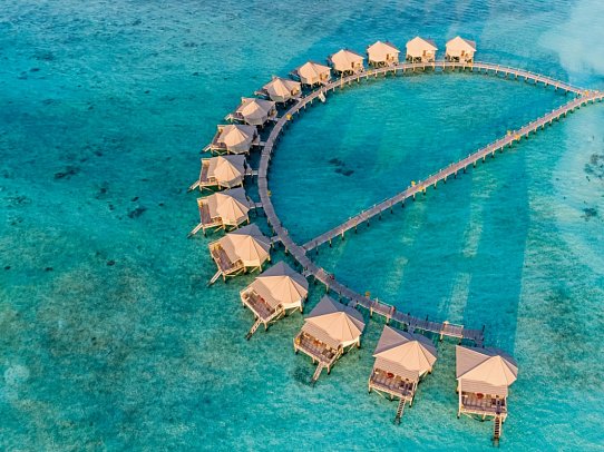 Komandoo Island Resort & Spa