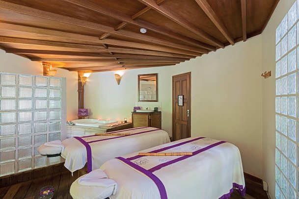 Komandoo Island Resort & Spa