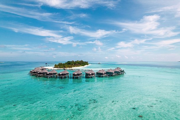 Komandoo Island Resort & Spa