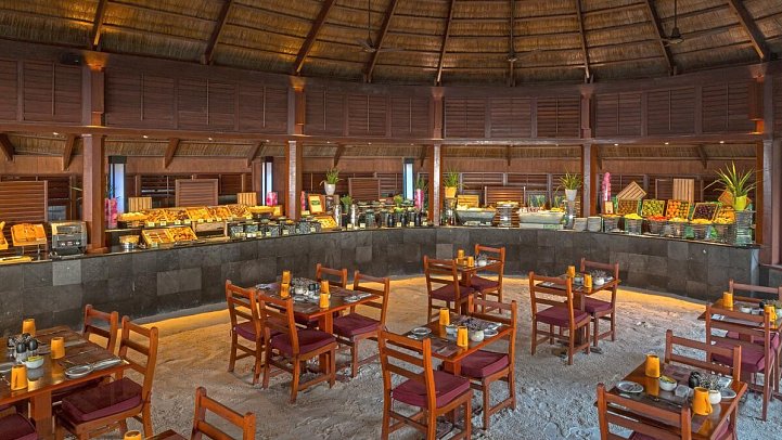 Kuredu Island Resort & Spa