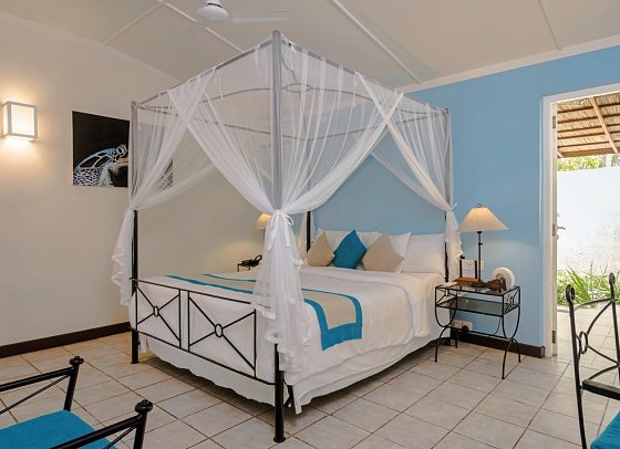 Kuredu Island Resort & Spa - Wohnbeispiel Beach Bungalow (Zimmercodierung BB1)
