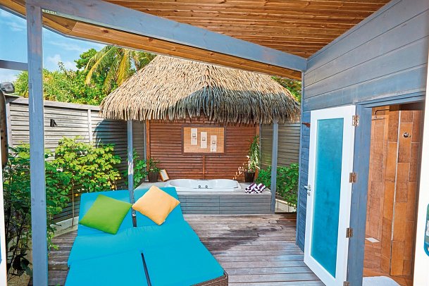 Kuredu Island Resort & Spa - Wohnbeispiel Sangu Jacuzzi Beach Villa (Zimmercodierung VS1)