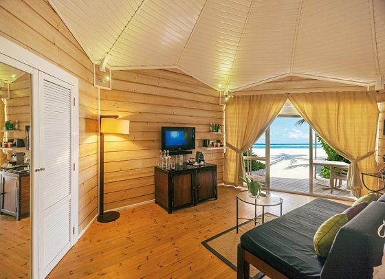 Kuredu Island Resort & Spa - Wohnbeispiel O Jacuzzi Beach Villa (Zimmercodierung VO2)