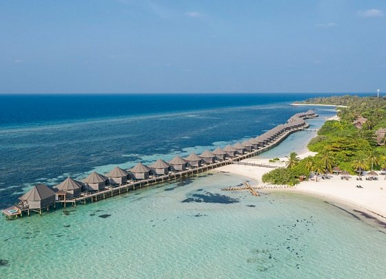 Kuredu Island Resort & Spa