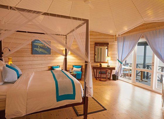 Kuredu Island Resort & Spa - Wohnbeispiel Sangu Water Villa (Zimmercodierung VX1)