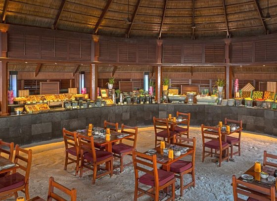 Kuredu Island Resort & Spa