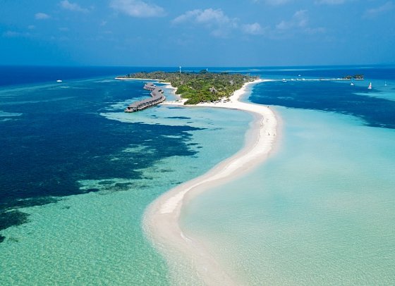 Kuredu Island Resort & Spa