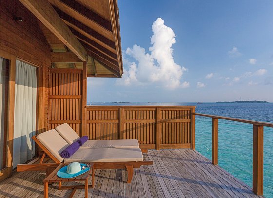 Vilamendhoo Island Resort & Spa - Wohnbeispiel Jacuzzi Water Villa (Zimmercodierung VX1)