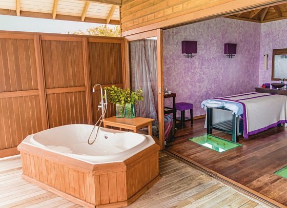 Vilamendhoo Island Resort & Spa