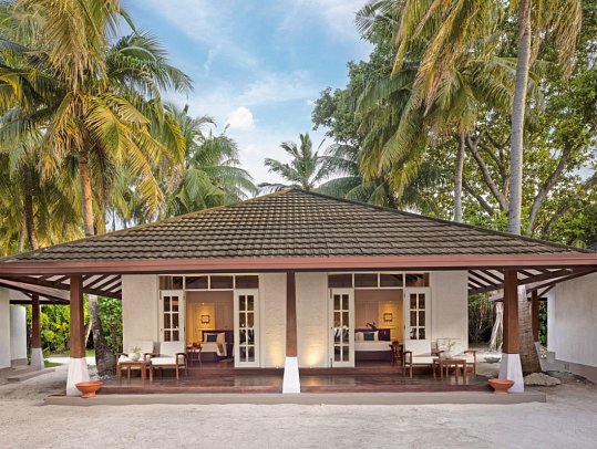 ADAARAN Select Meedhupparu - Wohnbeispiel Deluxe Family Beach Villa (Zimmercodierung FB2)