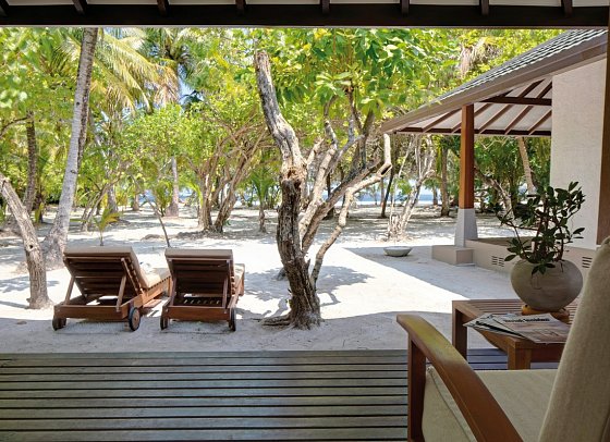 ADAARAN Select Meedhupparu - Wohnbeispiel Jacuzzi Beach Villa (Zimmercodierungen VB5 & VB9)