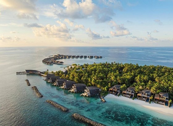 The St. Regis Maldives Vommuli Resort