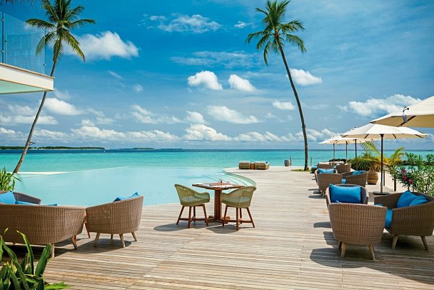 Baglioni Resort Maldives - Luxury All Inclusive Resort - Pool Bar