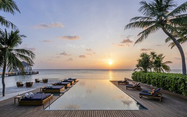 The Halcyon Private Isles Maldives, Autograph Collection