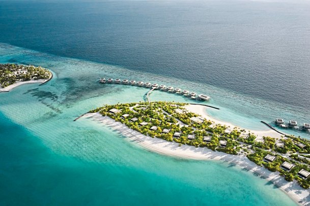 Patina Maldives, Fari Islands