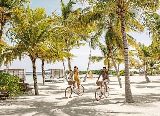 Patina Maldives, Fari Islands