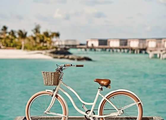Patina Maldives, Fari Islands