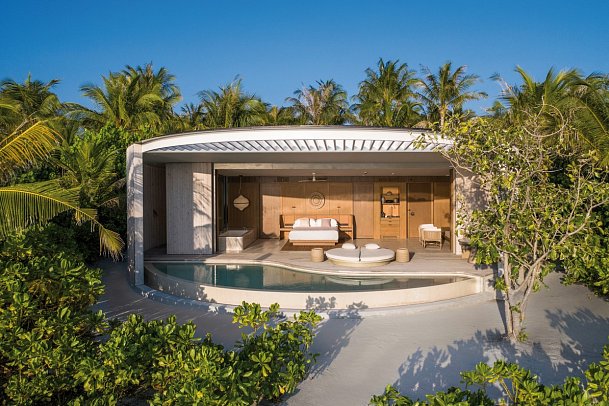 The Ritz-Carlton Maldives, Fari Islands - Beach Pool Villa