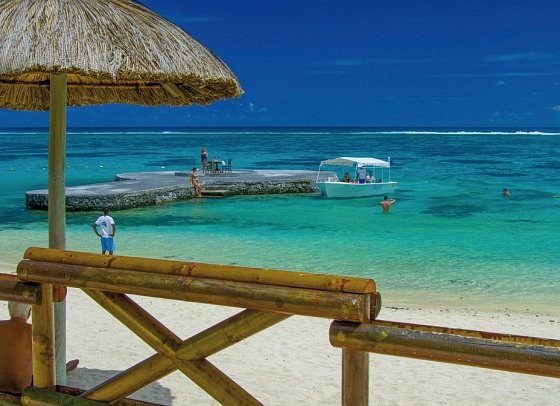 Le Peninsula Bay Beach Resort & Spa