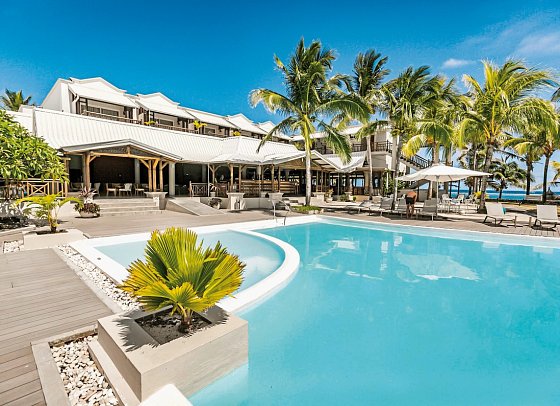 Le Peninsula Bay Beach Resort & Spa