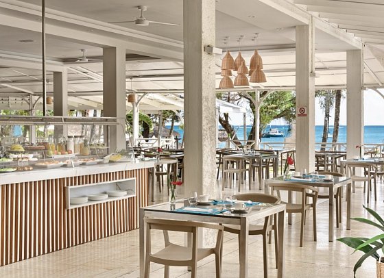 Coral Azur Beach Resort