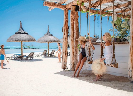 The Bay Club at Anahita