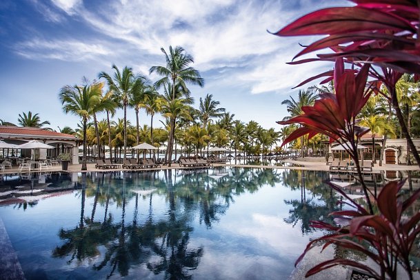 Mauricia Beachcomber Resort & Spa