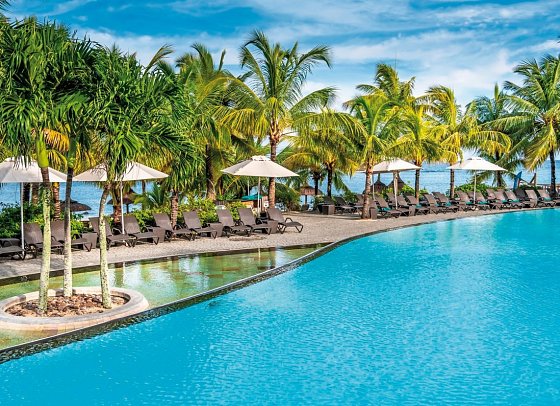 Victoria Beachcomber Resort & Spa