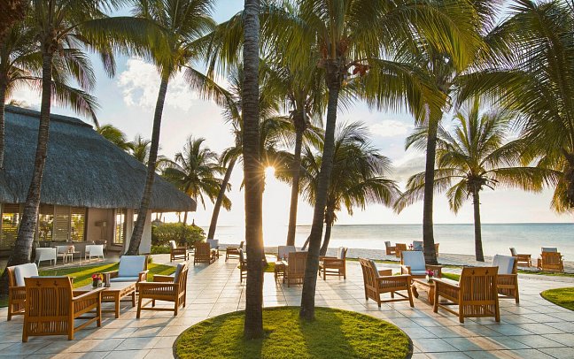 Paradis Beachcomber Golf Resort & Spa