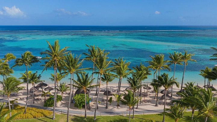 Paradis Beachcomber Golf Resort & Spa