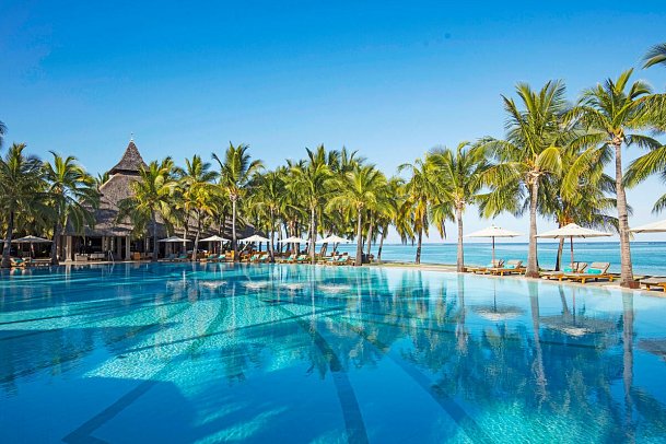 Paradis Beachcomber Golf Resort & Spa