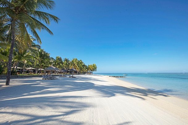 Paradis Beachcomber Golf Resort & Spa